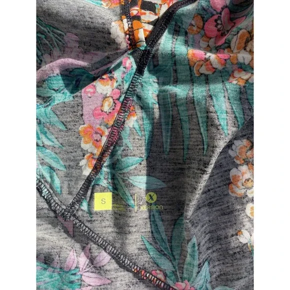 small oversize tropical t-shirt xersion studio made in indonesia polyester rayon - Picture 6 of 7